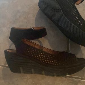 Clarks Artisan shoes~ sooo comfy wear with skirts & pants. Velcro around ankle